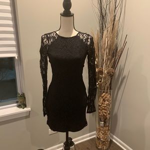 ✨BCBGeneration (NWT)Long Sleeve Fitted Mini Dress✨